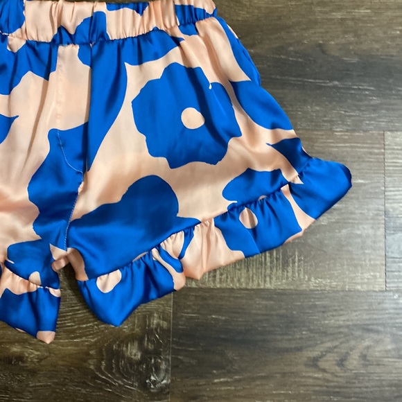 Lobo.Rosa Shorts - Picture 4 of 7